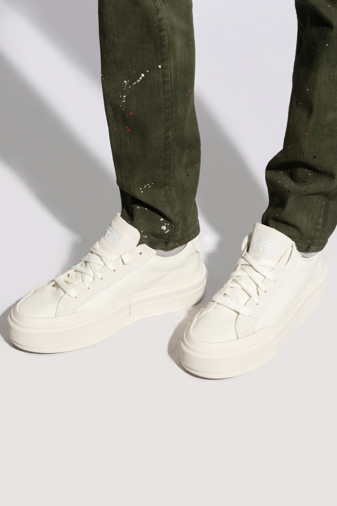 Converse marrones white best sale